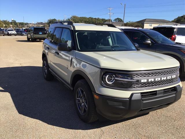 new 2025 Ford Bronco Sport car, priced at $32,690