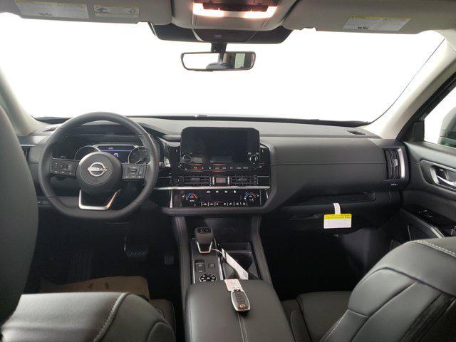 new 2025 Nissan Pathfinder car, priced at $43,989