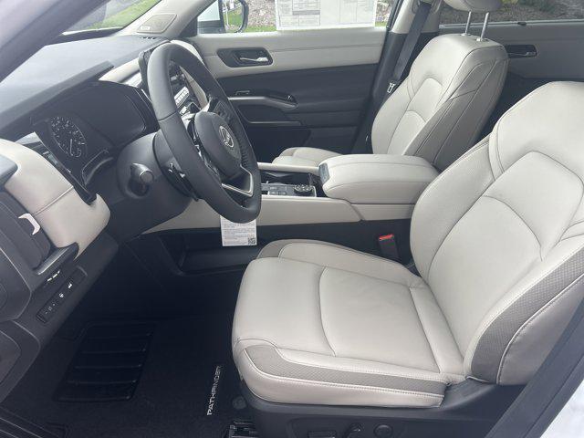new 2025 Nissan Pathfinder car, priced at $45,530