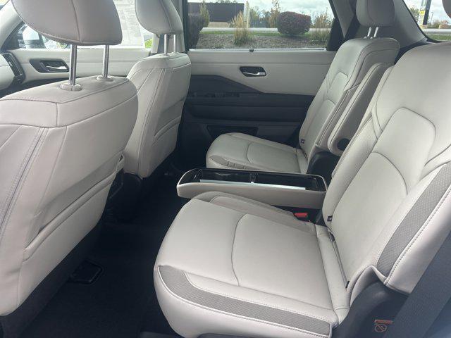 new 2025 Nissan Pathfinder car, priced at $45,530