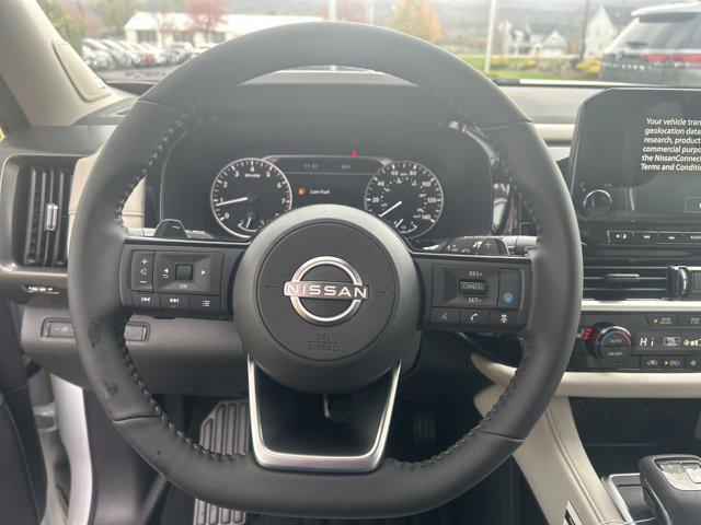 new 2025 Nissan Pathfinder car, priced at $45,530