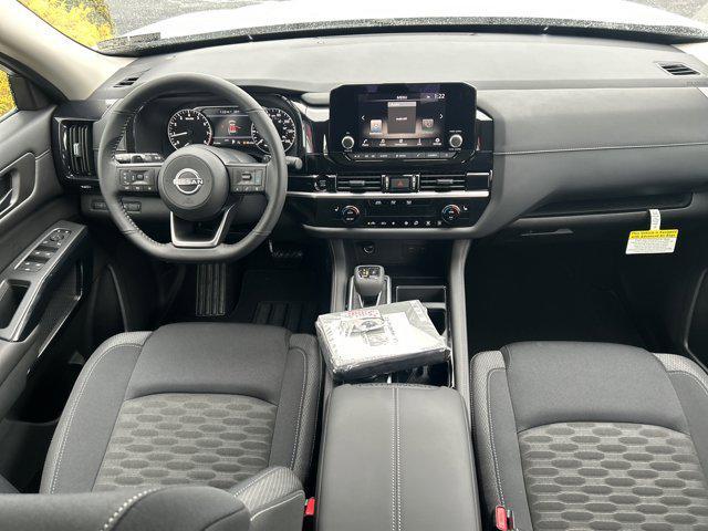 new 2025 Nissan Pathfinder car, priced at $40,209