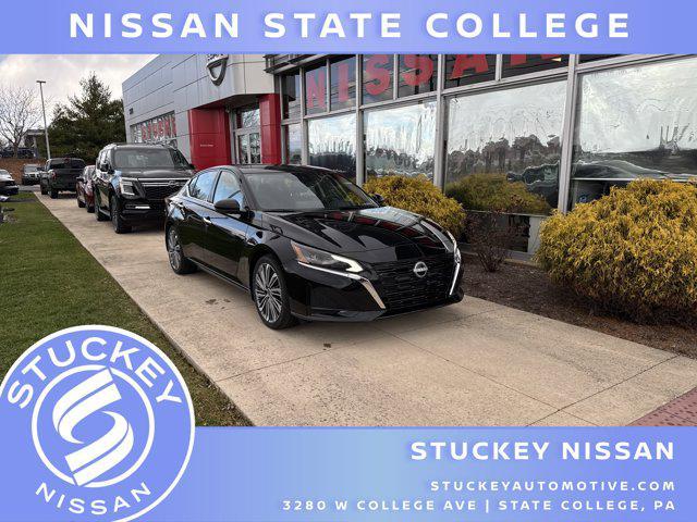 new 2025 Nissan Altima car, priced at $31,980