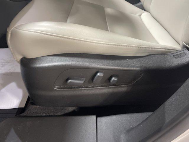 used 2021 Cadillac XT4 car, priced at $25,997