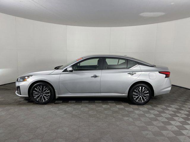 used 2023 Nissan Altima car, priced at $21,997