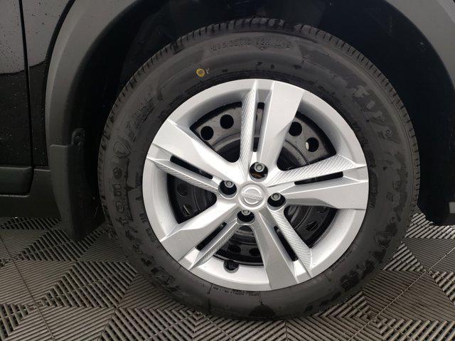 new 2025 Nissan Kicks car, priced at $21,698