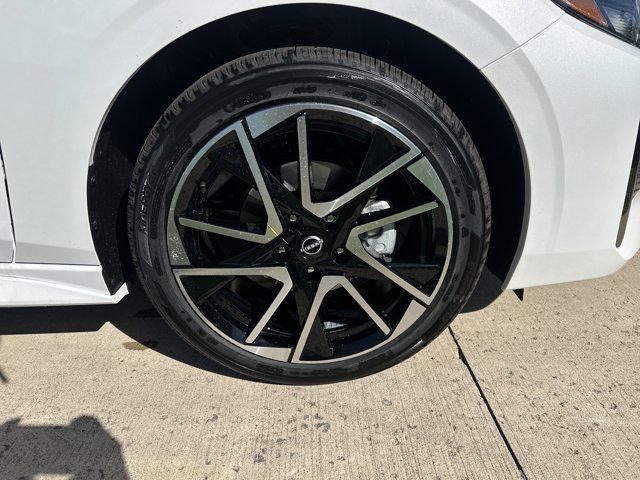 new 2025 Nissan Sentra car, priced at $26,532