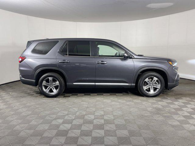 used 2025 Honda Pilot car, priced at $41,997