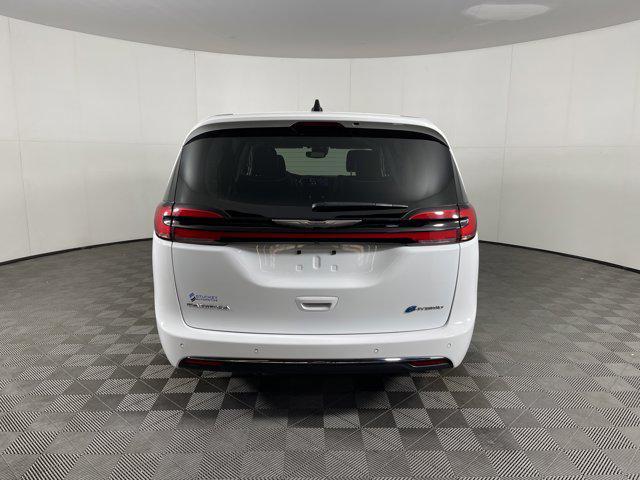 used 2023 Chrysler Pacifica Hybrid car, priced at $31,997
