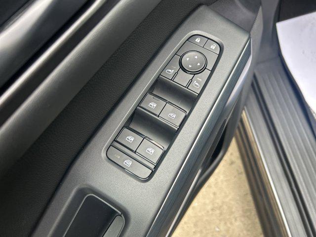 new 2025 Nissan Pathfinder car, priced at $42,269