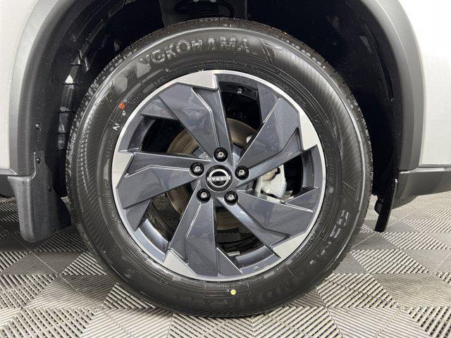 new 2025 Nissan Rogue car, priced at $33,343
