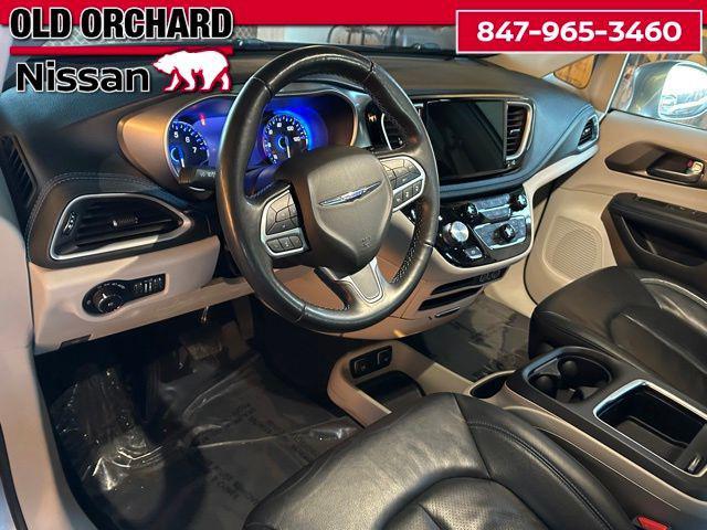 used 2021 Chrysler Pacifica car, priced at $28,972