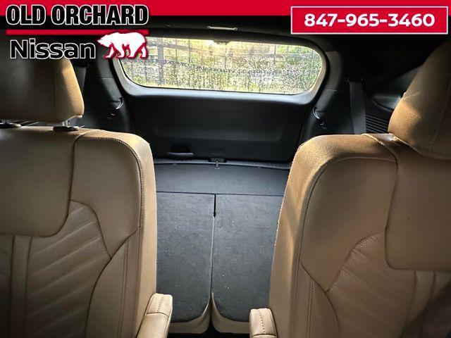 used 2024 Kia Sorento car, priced at $35,222