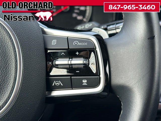 used 2023 Kia Sorento Hybrid car, priced at $25,222