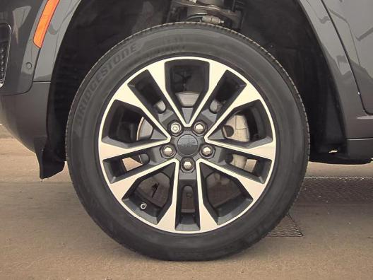 used 2022 Jeep Grand Cherokee car, priced at $34,388