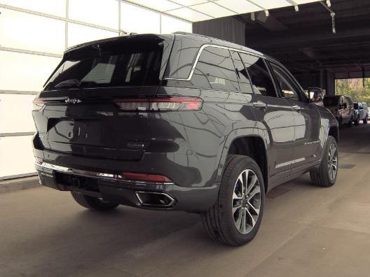 used 2022 Jeep Grand Cherokee car, priced at $34,388