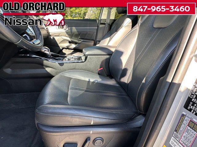 used 2022 Kia Sorento car, priced at $24,222