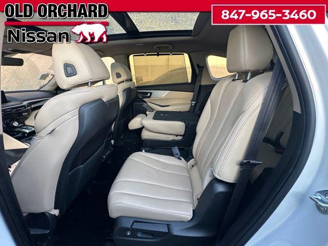 used 2022 Acura MDX car, priced at $37,222