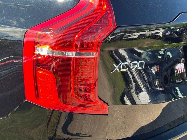 used 2021 Volvo XC90 car, priced at $32,772