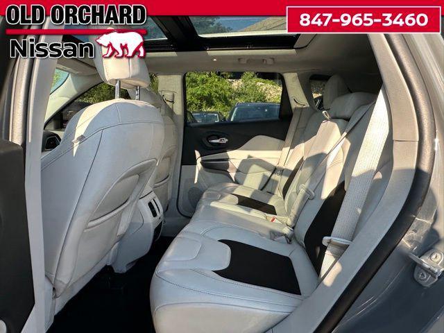 used 2021 Jeep Cherokee car, priced at $15,997