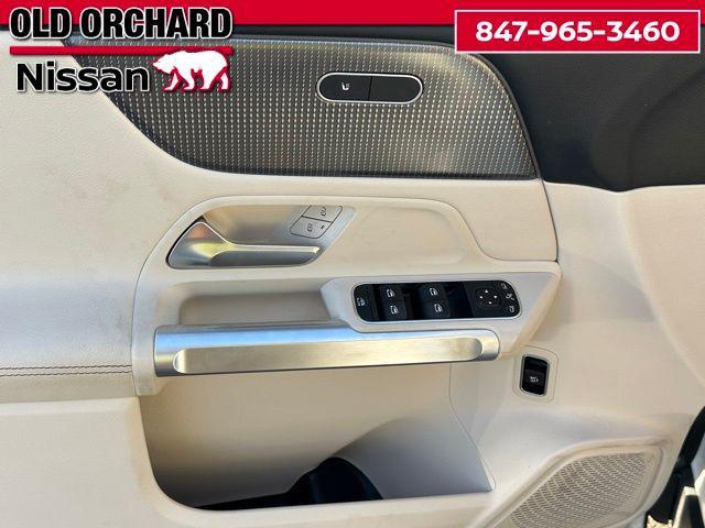 used 2022 Mercedes-Benz GLB 250 car, priced at $27,444