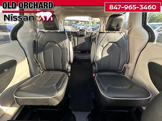 used 2022 Chrysler Pacifica car, priced at $30,777
