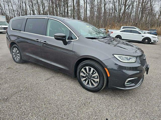 used 2023 Chrysler Pacifica Hybrid car, priced at $24,972