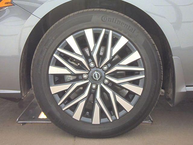 used 2023 Nissan Altima car, priced at $20,772