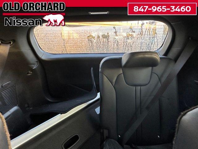 used 2022 Kia Sorento Plug-In Hybrid car, priced at $26,555