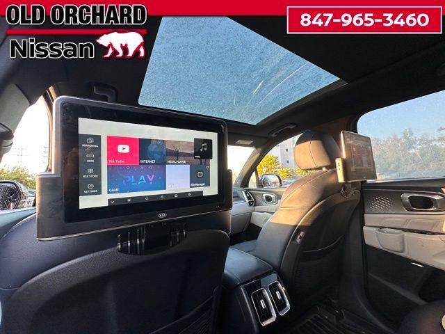 used 2022 Kia Sorento Plug-In Hybrid car, priced at $26,555