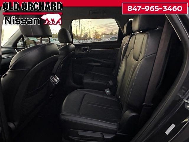 used 2022 Kia Sorento Plug-In Hybrid car, priced at $24,989