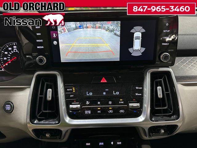 used 2022 Kia Sorento Plug-In Hybrid car, priced at $25,036