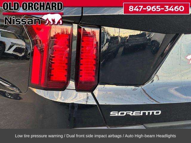used 2023 Kia Sorento car, priced at $28,887