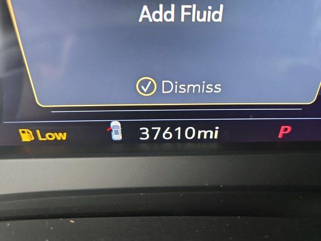 used 2021 Cadillac XT5 car, priced at $28,888