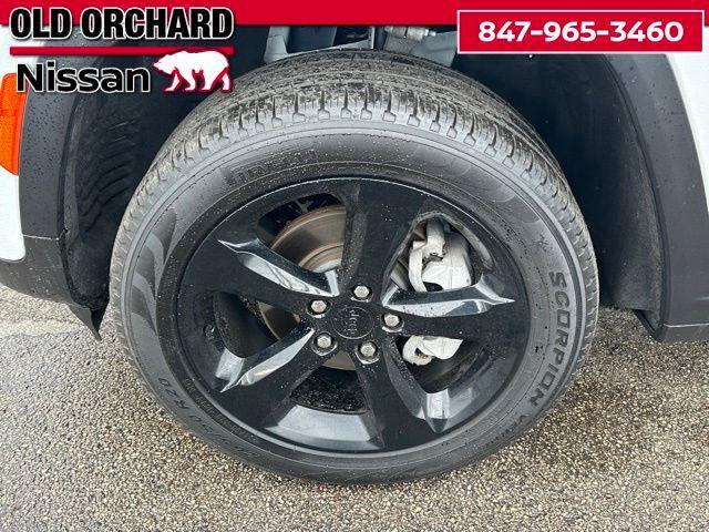 used 2023 Jeep Grand Cherokee car, priced at $32,972