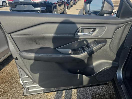 used 2024 Nissan Rogue car, priced at $29,772