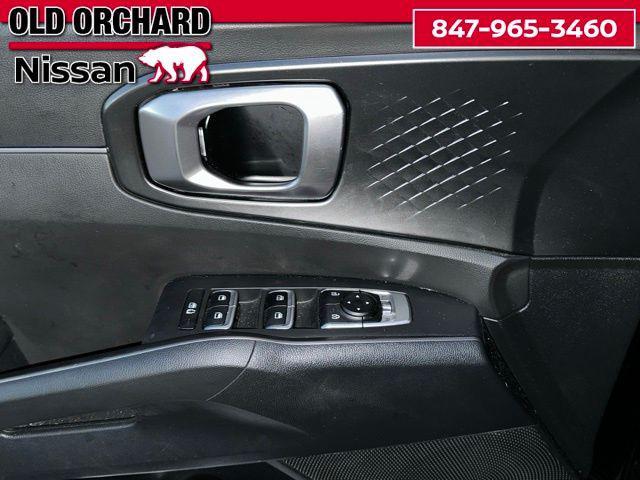 used 2023 Kia Sorento Hybrid car, priced at $25,777