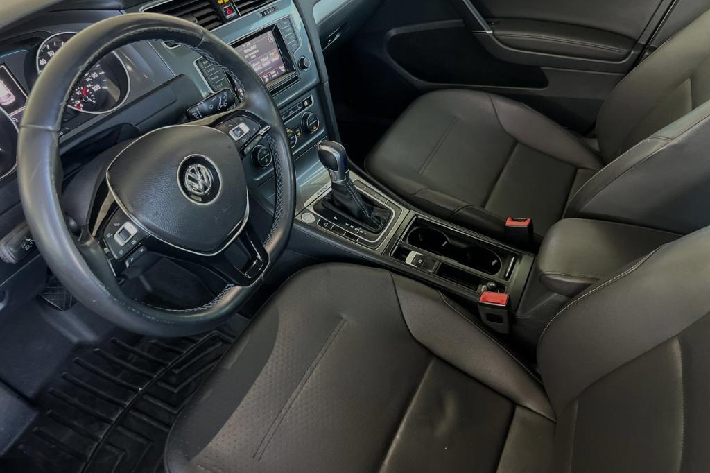 used 2015 Volkswagen e-Golf car, priced at $7,577