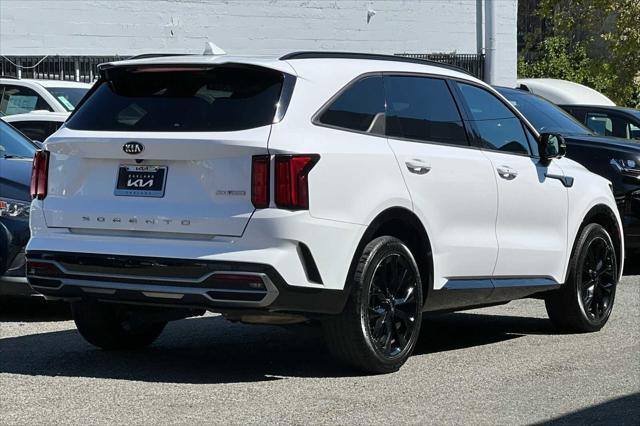 used 2021 Kia Sorento car, priced at $31,900