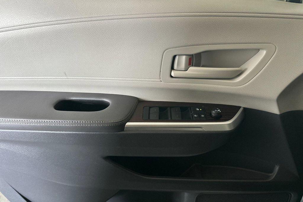 used 2021 Toyota Sienna car, priced at $30,900