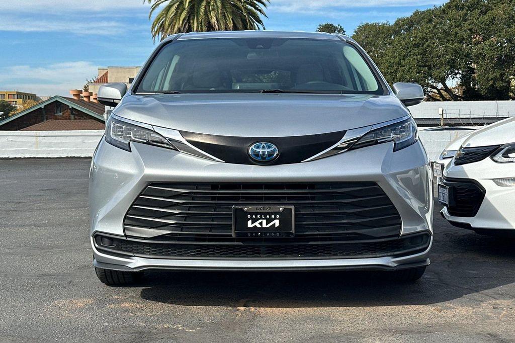 used 2021 Toyota Sienna car, priced at $30,900