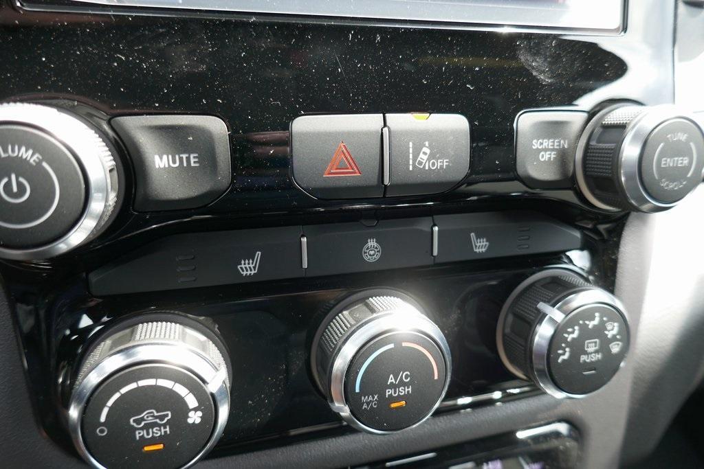 new 2025 Ram 1500 car, priced at $43,034
