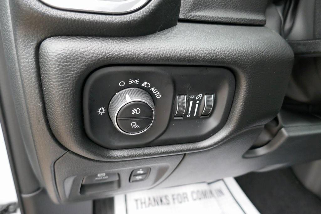 new 2025 Ram 1500 car, priced at $55,202