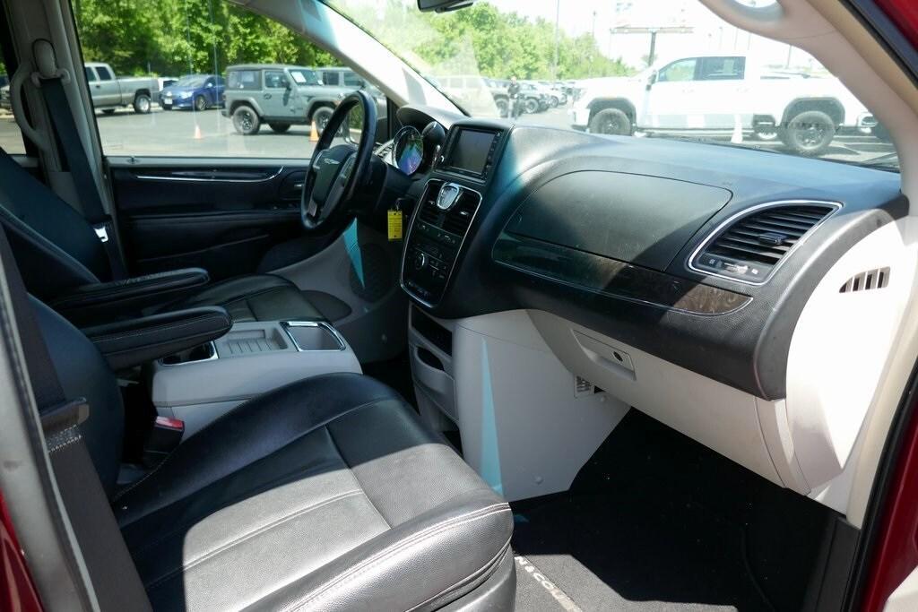 used 2015 Chrysler Town & Country car, priced at $10,495