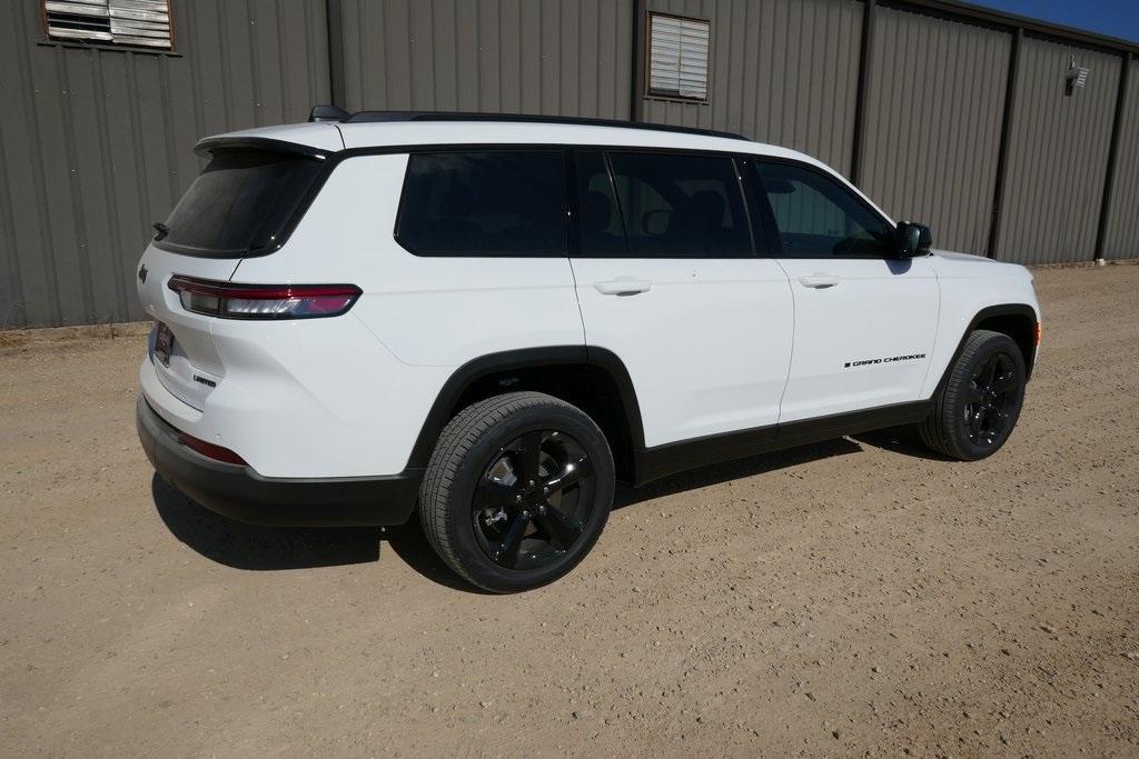 new 2025 Jeep Grand Cherokee L car, priced at $42,250