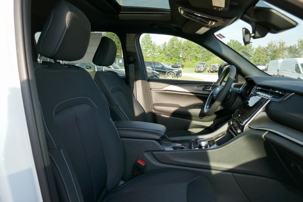 new 2025 Jeep Grand Cherokee L car, priced at $35,603
