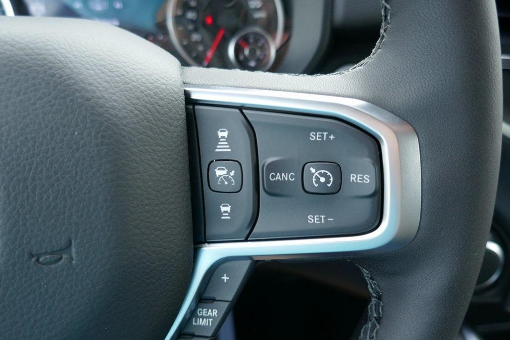 new 2025 Ram 1500 car, priced at $47,331