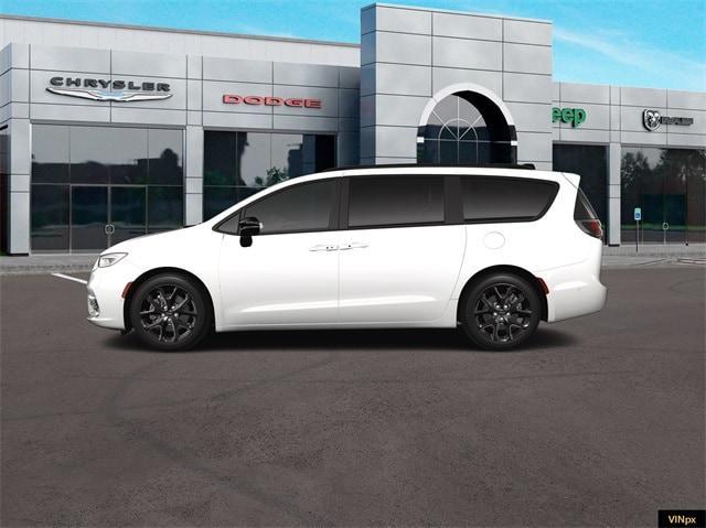 new 2024 Chrysler Pacifica car, priced at $55,657