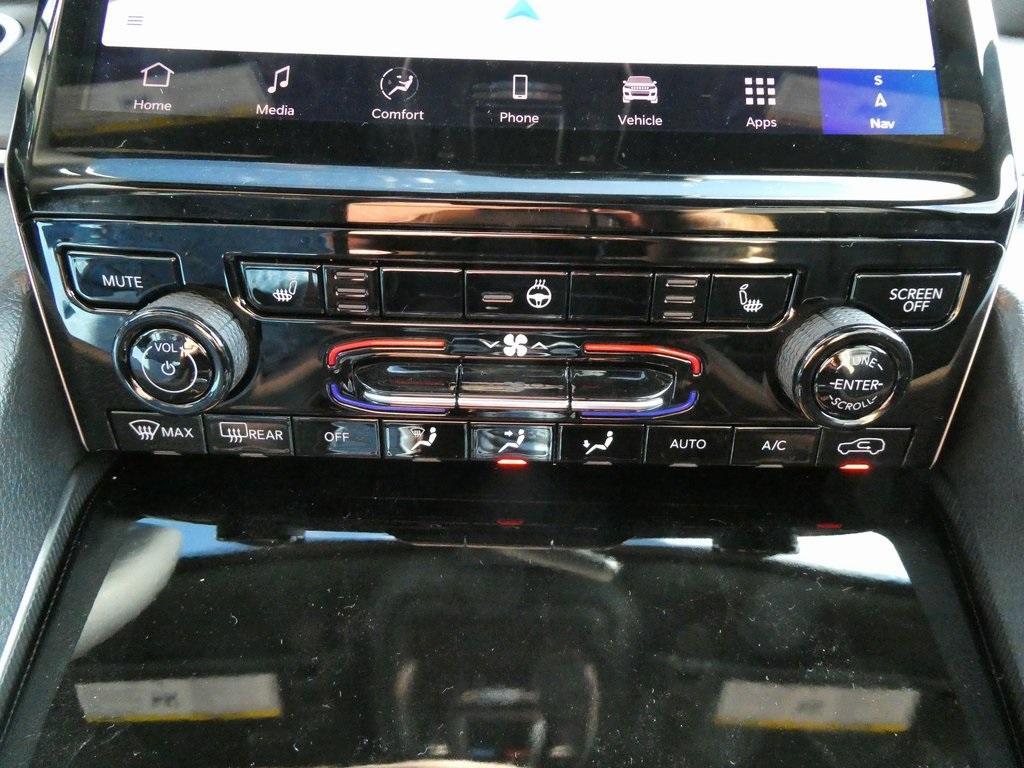 new 2025 Jeep Grand Cherokee car, priced at $42,118