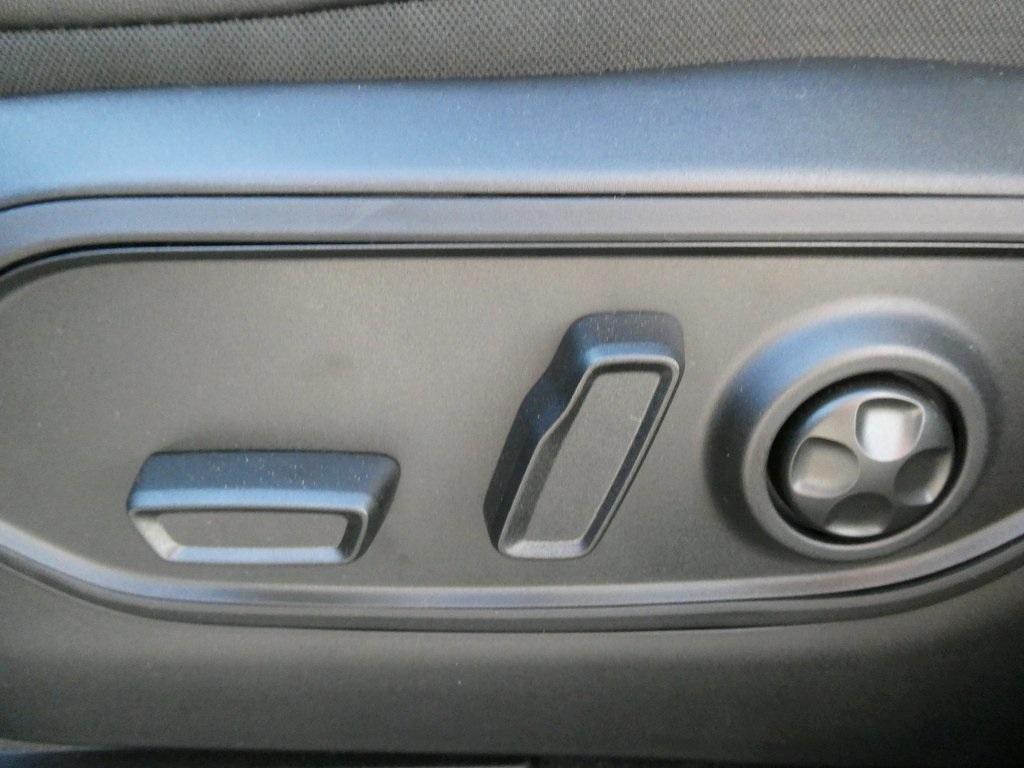 new 2025 Jeep Grand Cherokee car, priced at $42,118